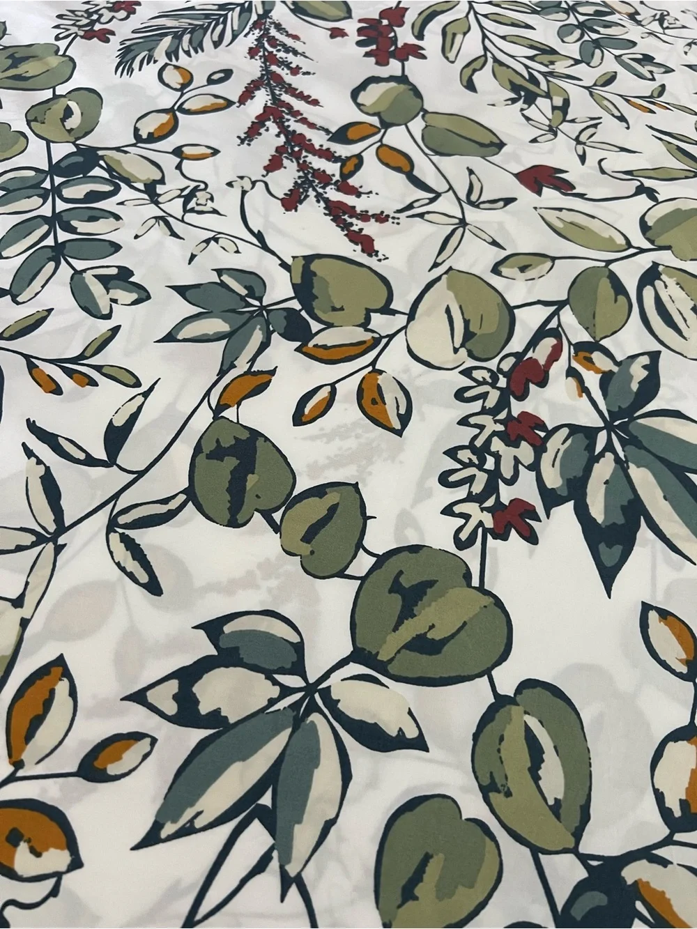 Garnet Hill Nora Queen size Duvet cover plus 2 standard pillowcases.
